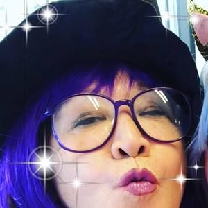 Meet your Posher, Hisako